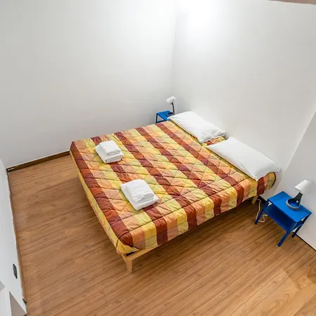 Guesthost - Brenta M3 Duplex شقة